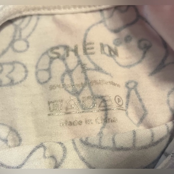 NWOT SHEIN 4 piece bundle. 2 holiday tshirts & 2 pastel color skirts (size 4/s) - Picture 5 of 15